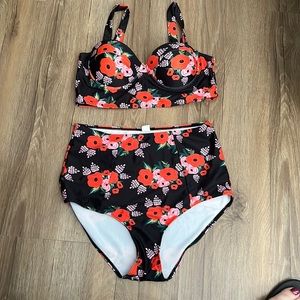 Women’s 2 piece bathsuit